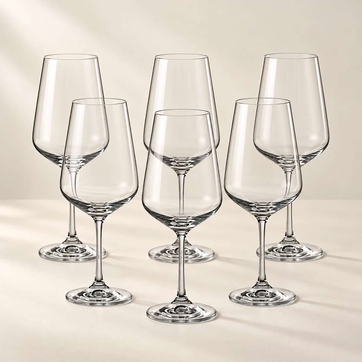 Set od šest čaša za vino